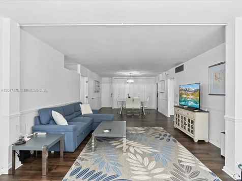 5005 Collins Avenue Miami Beach FL 33140
