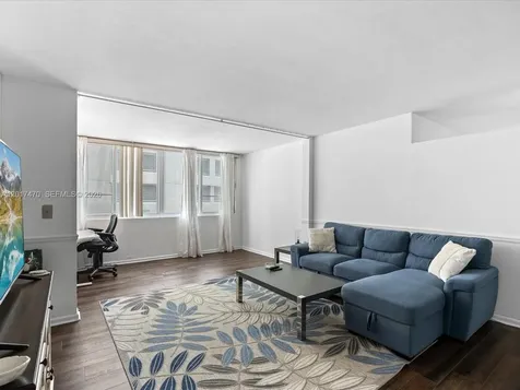 5005 Collins Avenue Miami Beach FL 33140