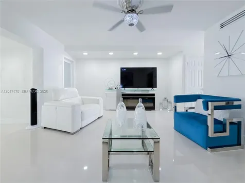 6709 W 15th Court Hialeah FL 33012