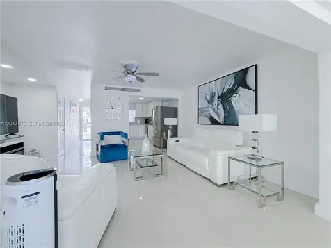 6709 W 15th Court Hialeah FL 33012