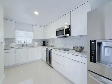 6709 W 15th Court Hialeah FL 33012