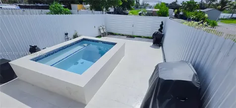 6709 W 15th Court Hialeah FL 33012