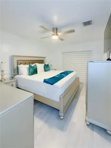 6709 W 15th Court Hialeah FL 33012