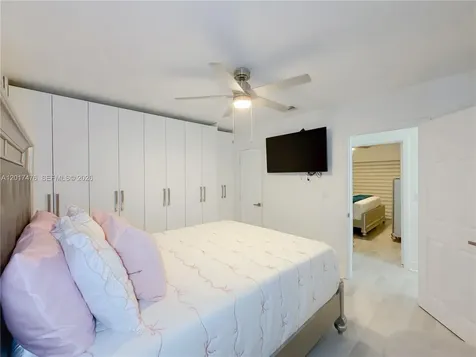6709 W 15th Court Hialeah FL 33012