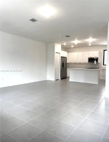 4263 NW 83rd Path Doral FL 33166
