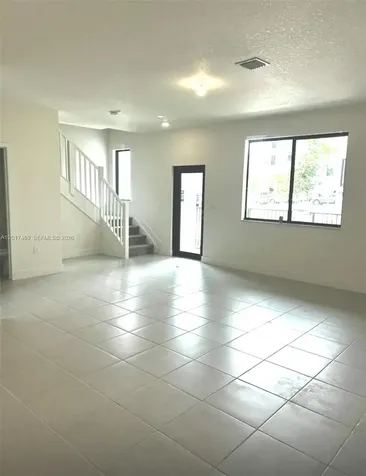 4263 NW 83rd Path Doral FL 33166