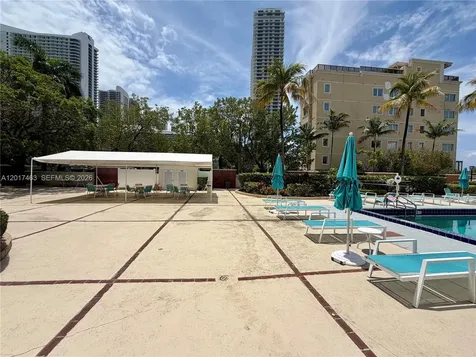 3800 S Ocean Drive Hollywood FL 33019