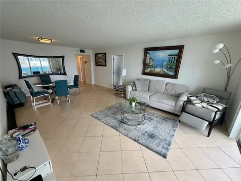 3800 S Ocean Drive Hollywood FL 33019