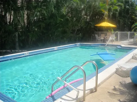 325 Fernwood Road Key Biscayne FL 33149