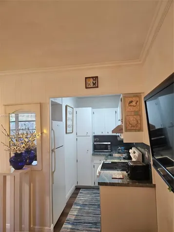 325 Fernwood Road Key Biscayne FL 33149