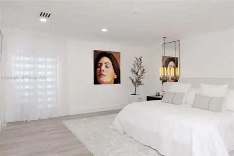 15761 Turnberry Drive Miami Lakes FL 33014