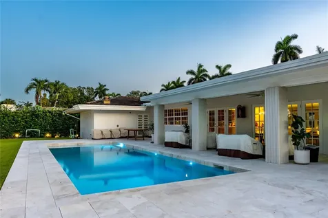 15761 Turnberry Drive Miami Lakes FL 33014