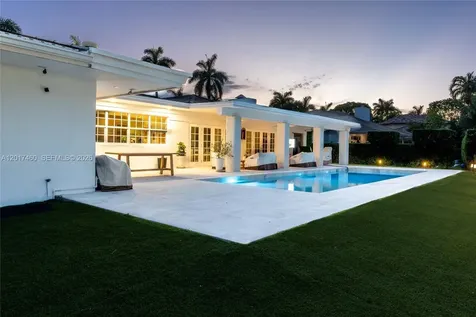 15761 Turnberry Drive Miami Lakes FL 33014