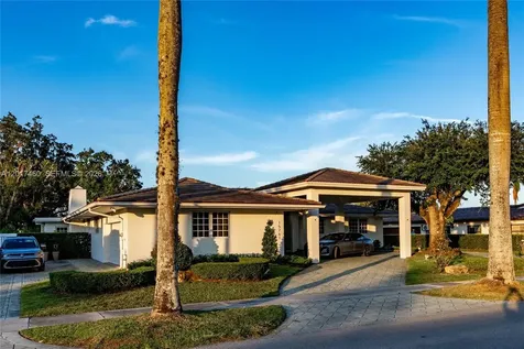 15761 Turnberry Drive Miami Lakes FL 33014
