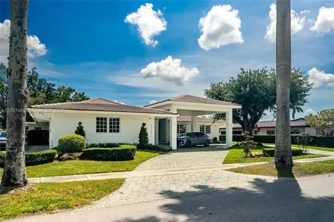 15761 Turnberry Drive Miami Lakes FL 33014