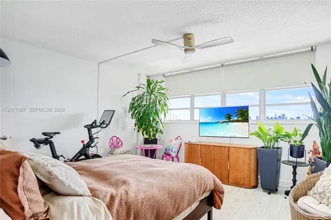 800 West Avenue Miami Beach FL 33139