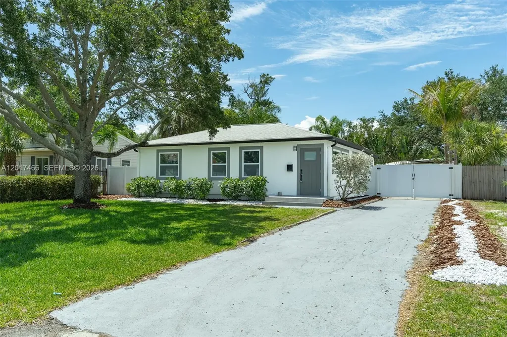 116 85th Avenue St Petersburg FL 33702