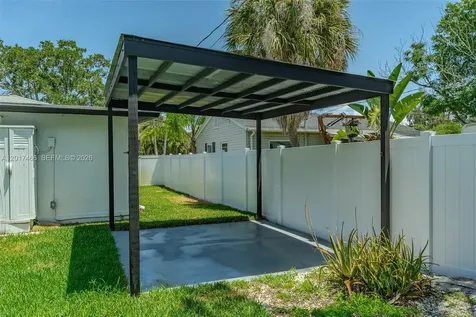 116 85th Avenue St Petersburg FL 33702