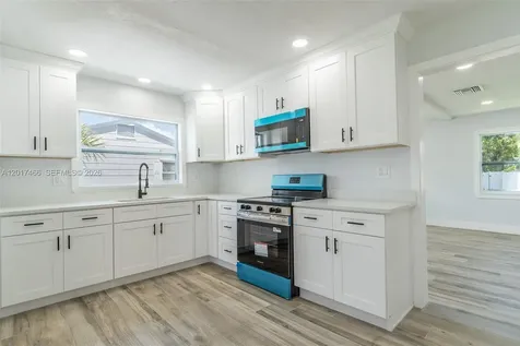 116 85th Avenue St Petersburg FL 33702