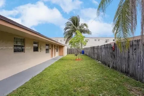 231 SW 8th Court Pompano Beach FL 33060