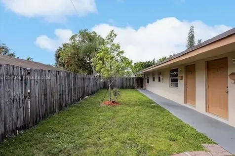 231 SW 8th Court Pompano Beach FL 33060
