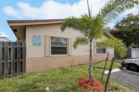 231 SW 8th Court Pompano Beach FL 33060