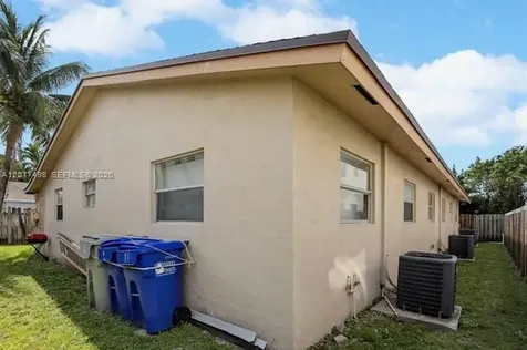 231 SW 8th Court Pompano Beach FL 33060