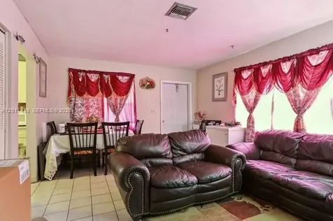 231 SW 8th Court Pompano Beach FL 33060