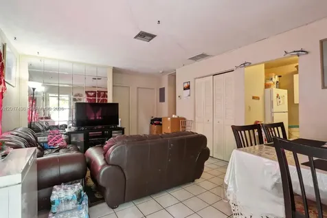 231 SW 8th Court Pompano Beach FL 33060