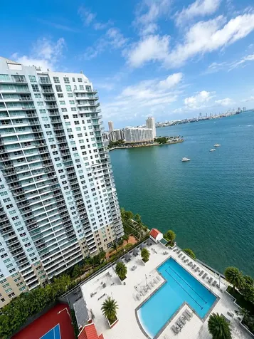 Miami FL 33131