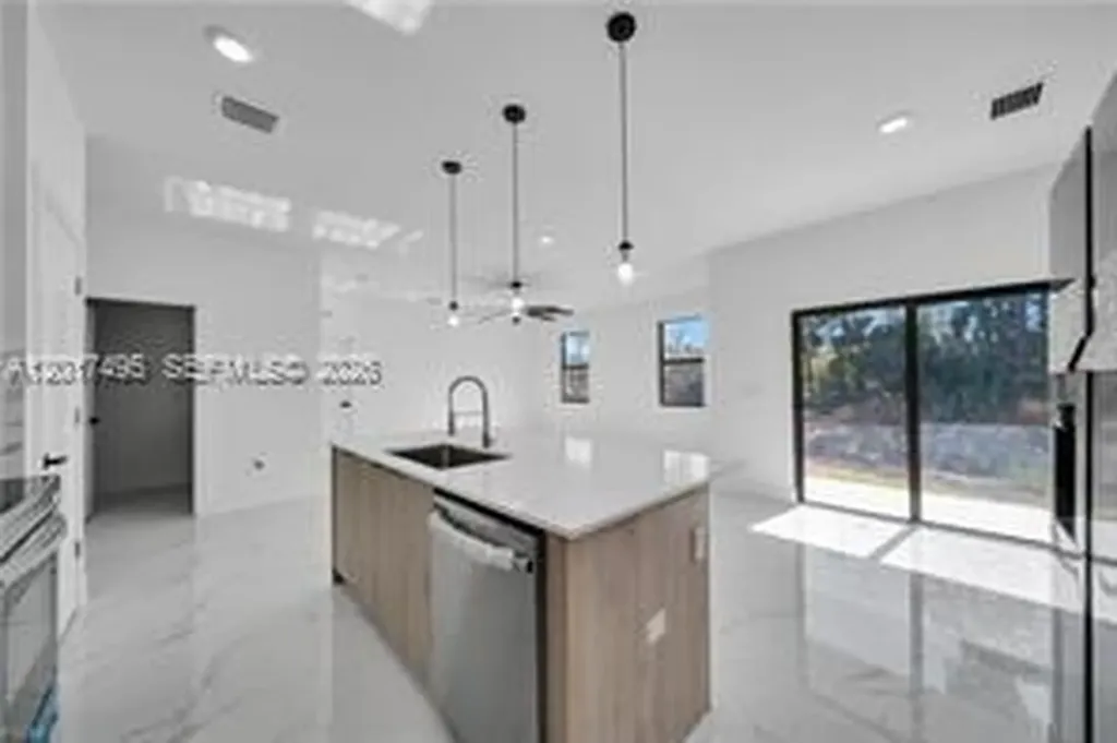 621 Greenbriar Boulevard Other City - In The State Of Florida FL 33972