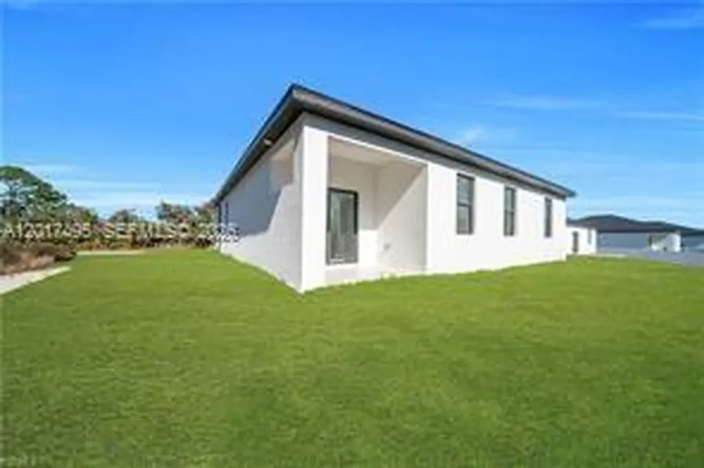 621 Greenbriar Boulevard Other City - In The State Of Florida FL 33972