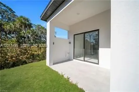 621 Greenbriar Boulevard Other City - In The State Of Florida FL 33972