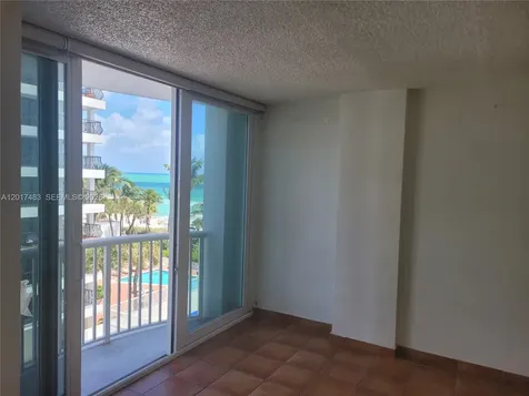 5401 Collins Avenue Miami Beach FL 33140