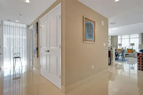 3737 Collins Avenue Miami Beach FL 33140