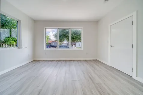 2352 SW 5th Street Miami FL 33135