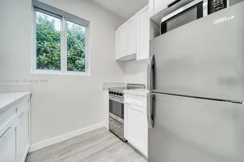 2352 SW 5th Street Miami FL 33135