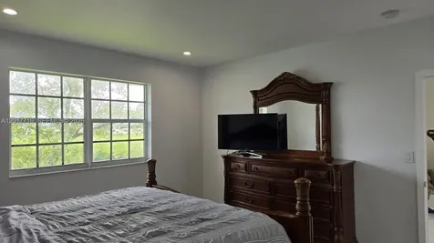 230 SW 117th Terrace Pembroke Pines FL 33025