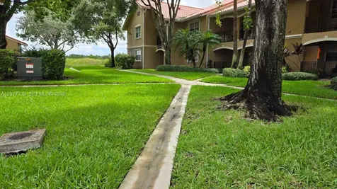 230 SW 117th Terrace Pembroke Pines FL 33025