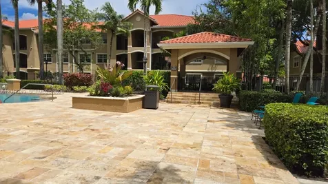 230 SW 117th Terrace Pembroke Pines FL 33025