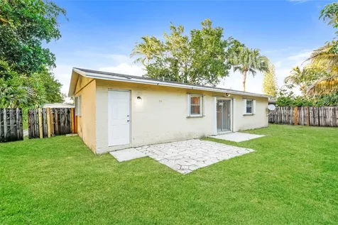 7820 SW 9th Street North Lauderdale FL 33068