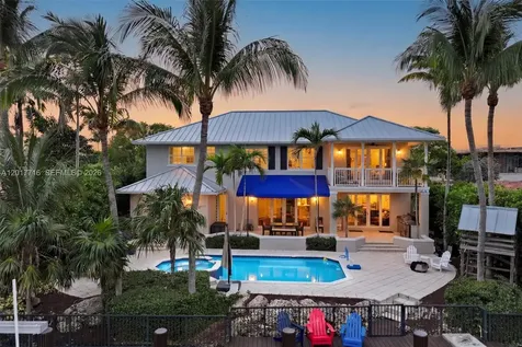 2310 Bayview Lane North Miami FL 33181