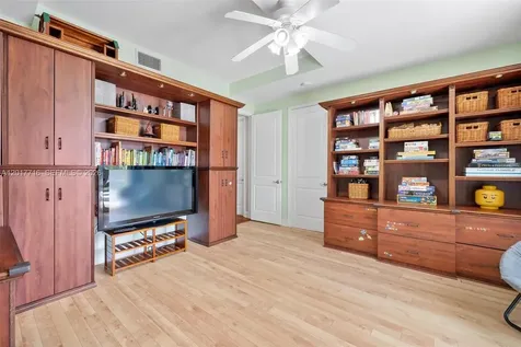 2310 Bayview Lane North Miami FL 33181