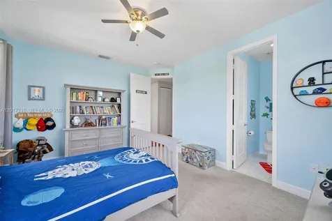 2310 Bayview Lane North Miami FL 33181