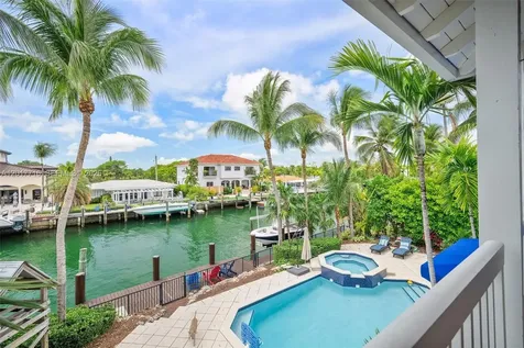 2310 Bayview Lane North Miami FL 33181