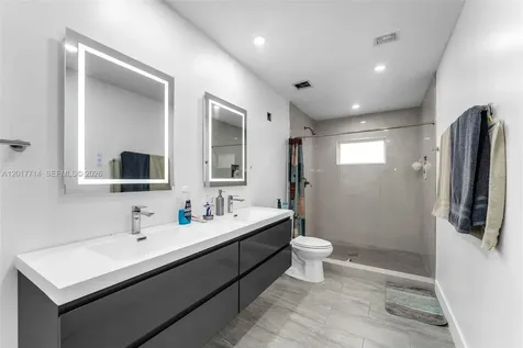 13285 NW 11th Street Miami FL 33182