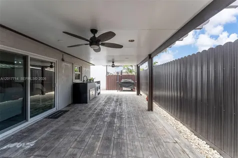 13285 NW 11th Street Miami FL 33182