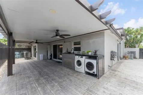 13285 NW 11th Street Miami FL 33182