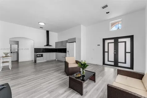 13285 NW 11th Street Miami FL 33182