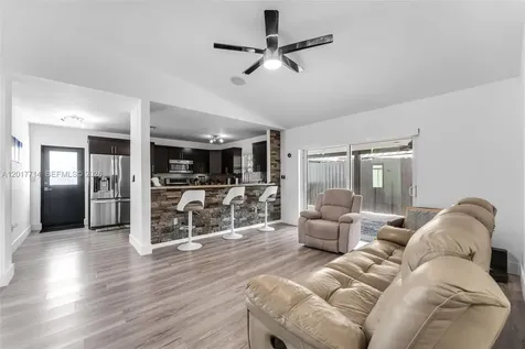 13285 NW 11th Street Miami FL 33182